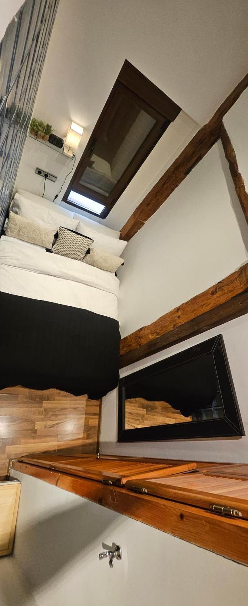 Pequeno Apartamento En El Centro De Madrid Rum bild